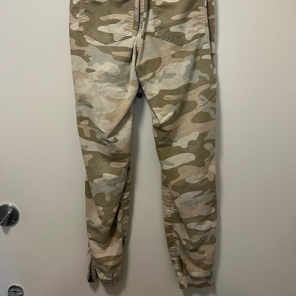 Girls camouflage pants - Picture 2 of 4